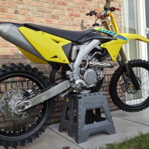 Suzuki RMZ450 2016 MX Testcenter