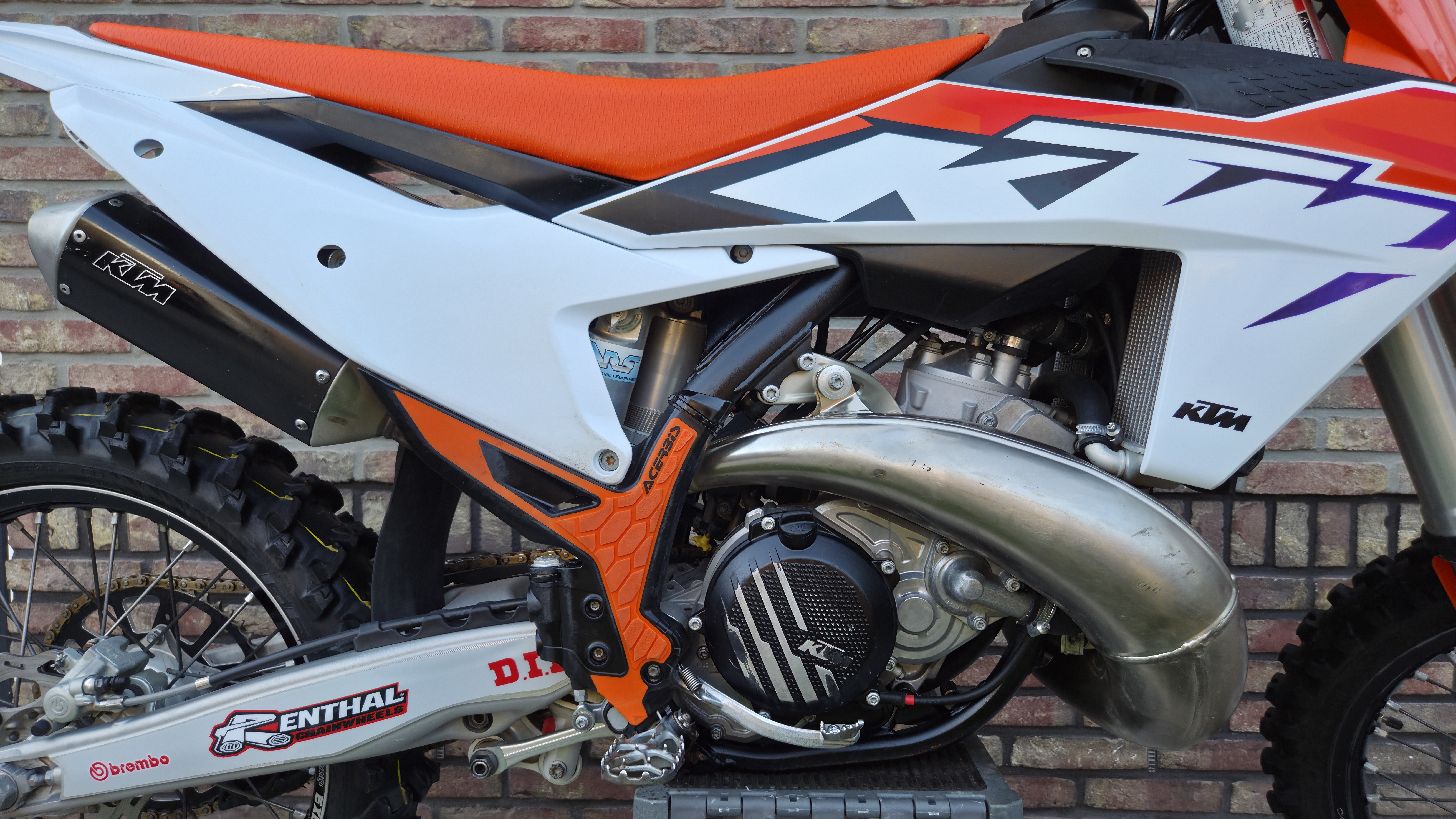 Crossmotor kopen: KTM SX250 2023 MX Testcenter