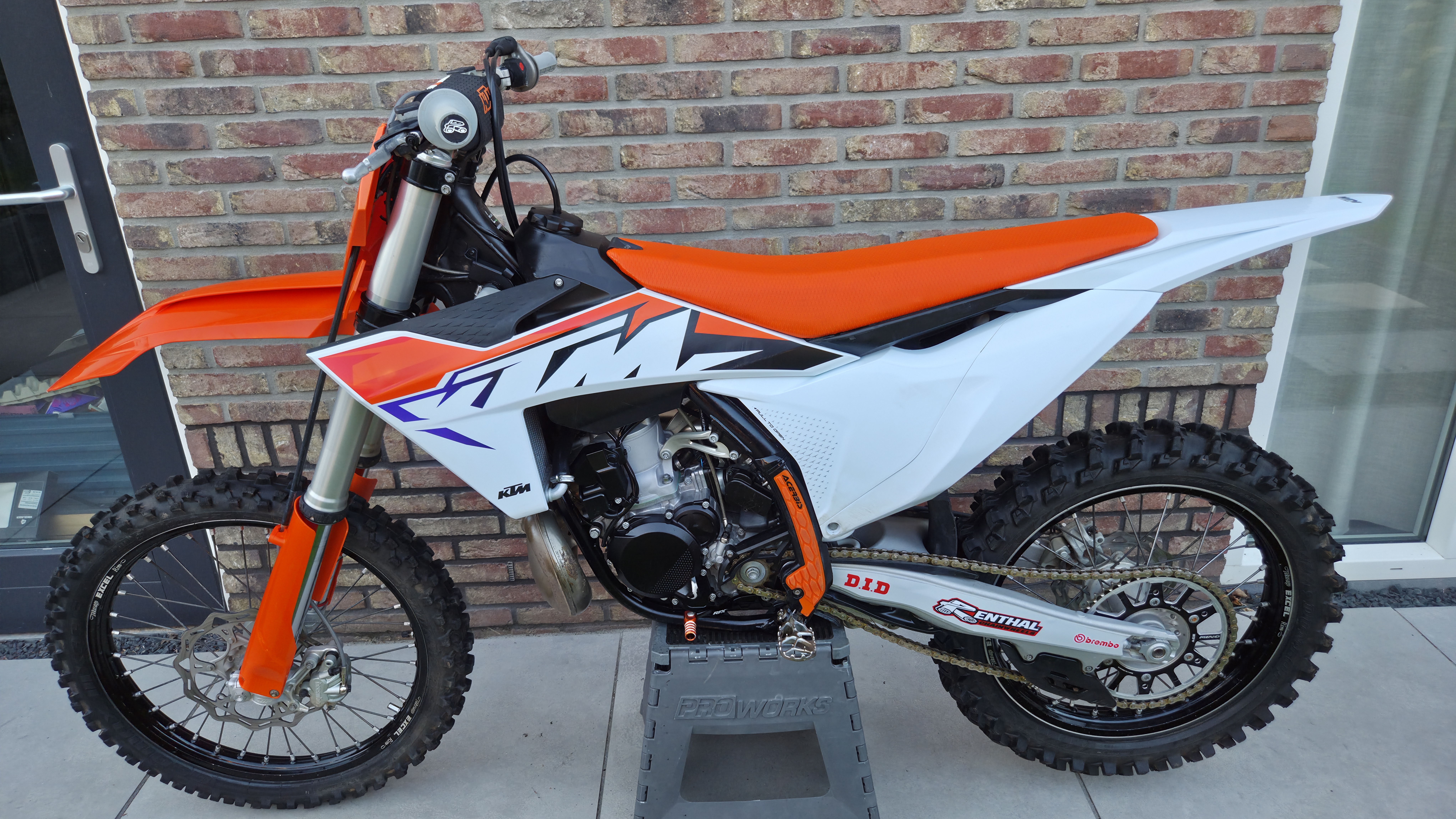 Crossmotor kopen: KTM SX250 2023 MX Testcenter