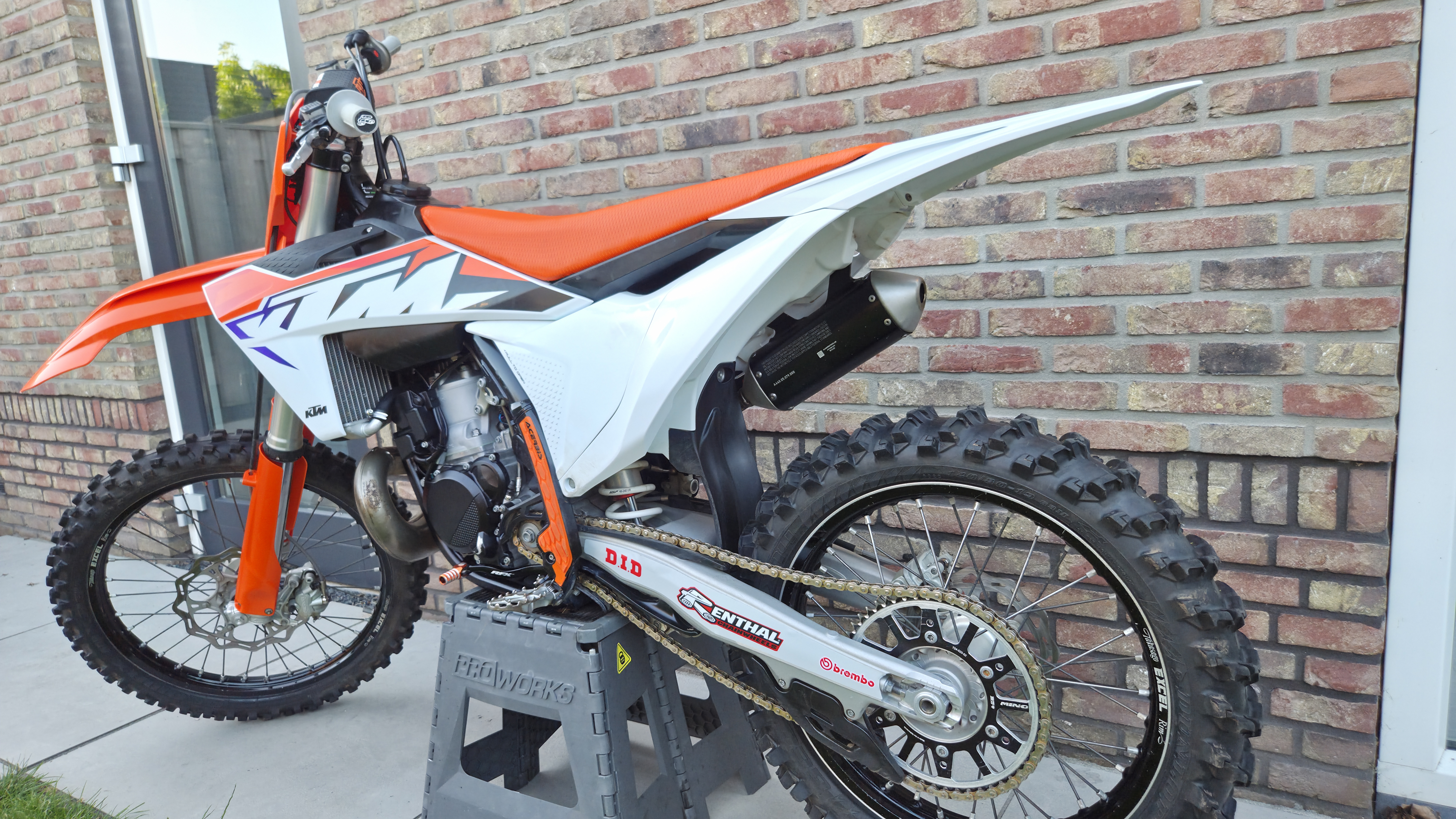 Crossmotor kopen: KTM SX250 2023 MX Testcenter